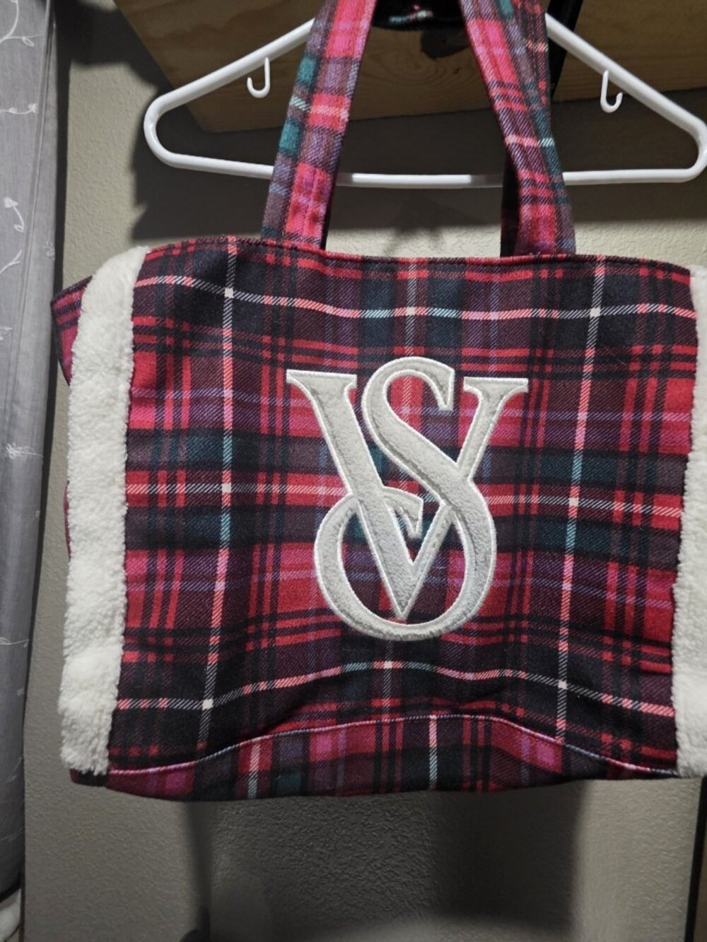 VICTORIA'S SECRET Red Plaid VS LOGO Tote Bag Holiday